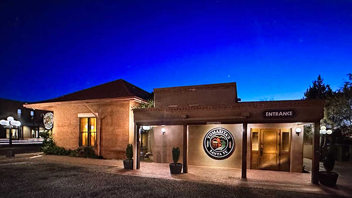 Exterior of Tomasita's in Santa Fe at dusk.